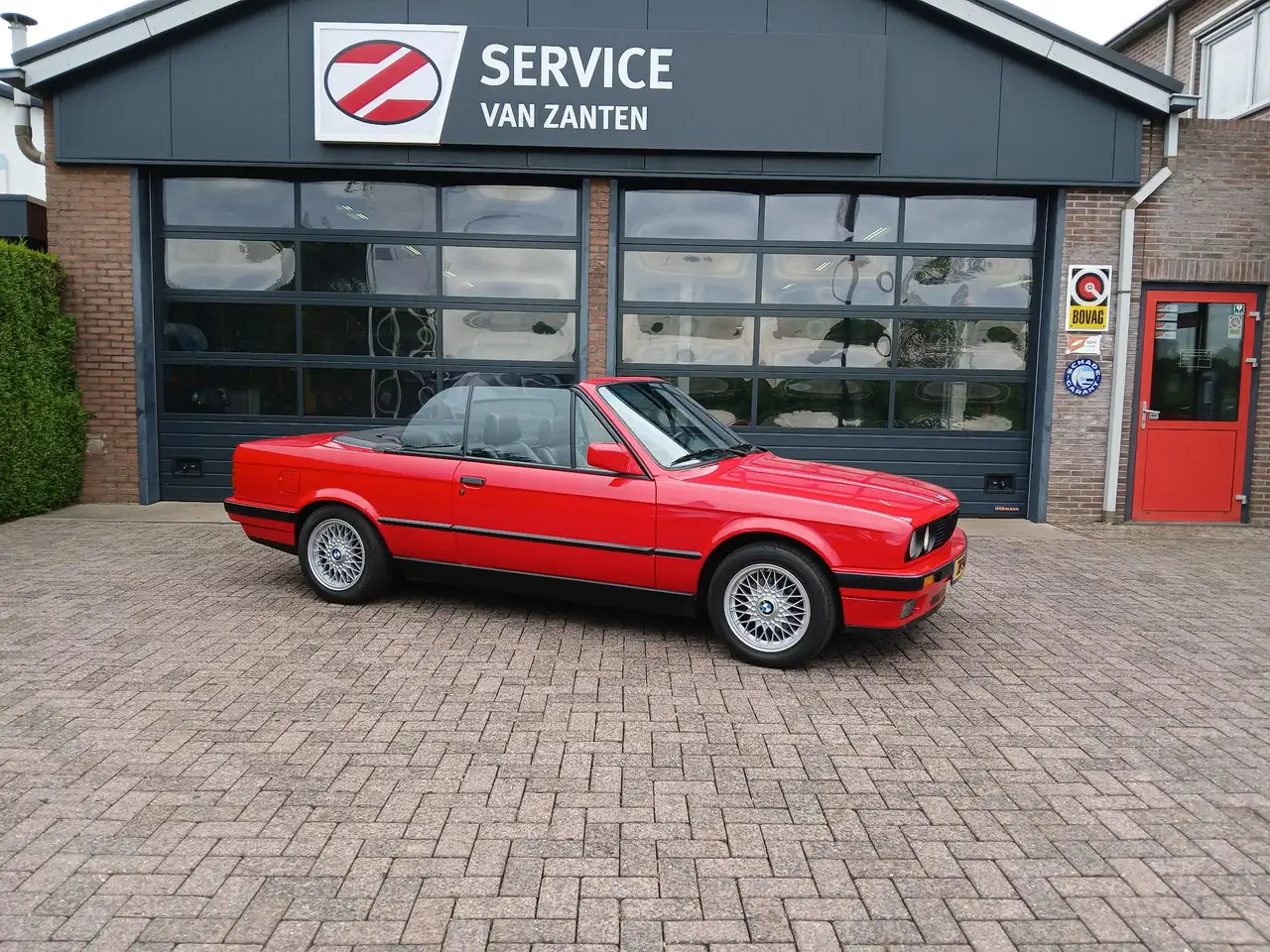 BMW 320 3-serie Cabrio 320i 6-Cilinder, en origineel Neder, foto 2