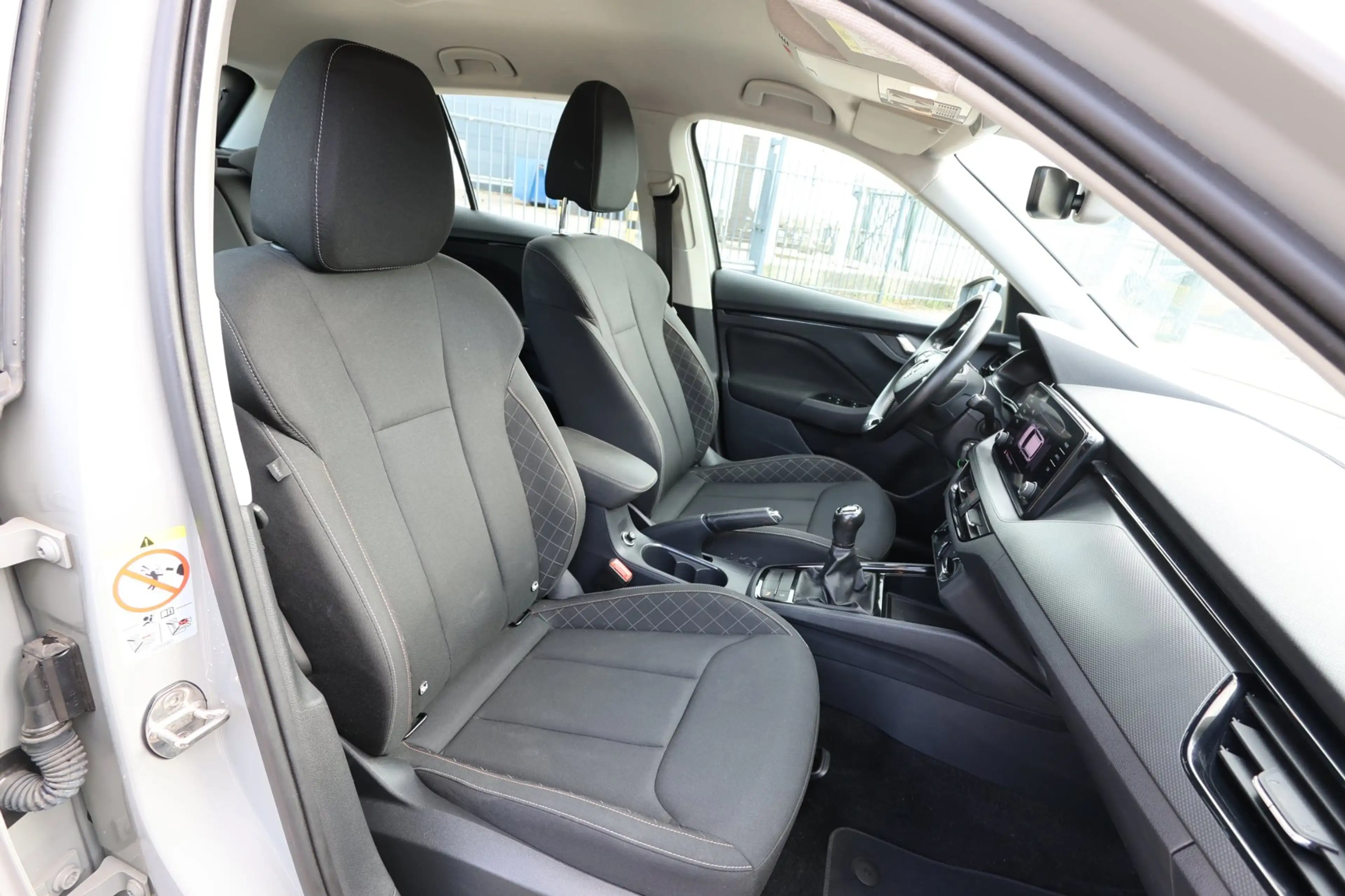 Skoda Kamiq 1.0 TSI Style — photo 3