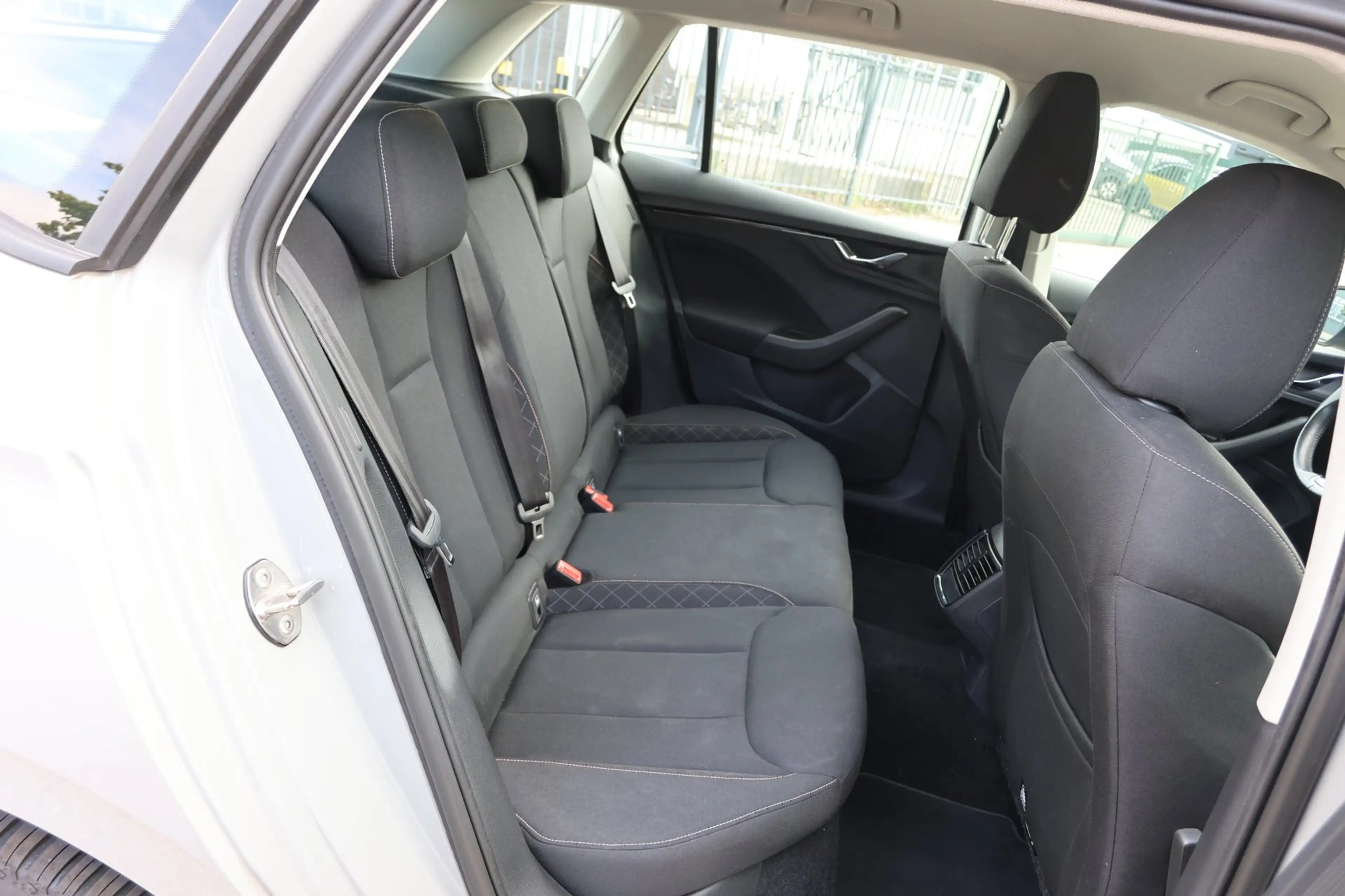 Skoda Kamiq 1.0 TSI Style — photo 14