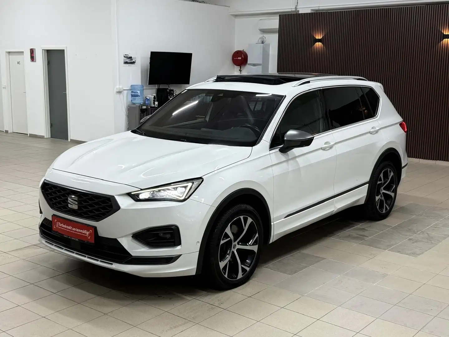 SEAT Tarraco FR 4Drive *Pano*Totwinkel*Spurhalte*Keyless*uvm* Weiß - 1