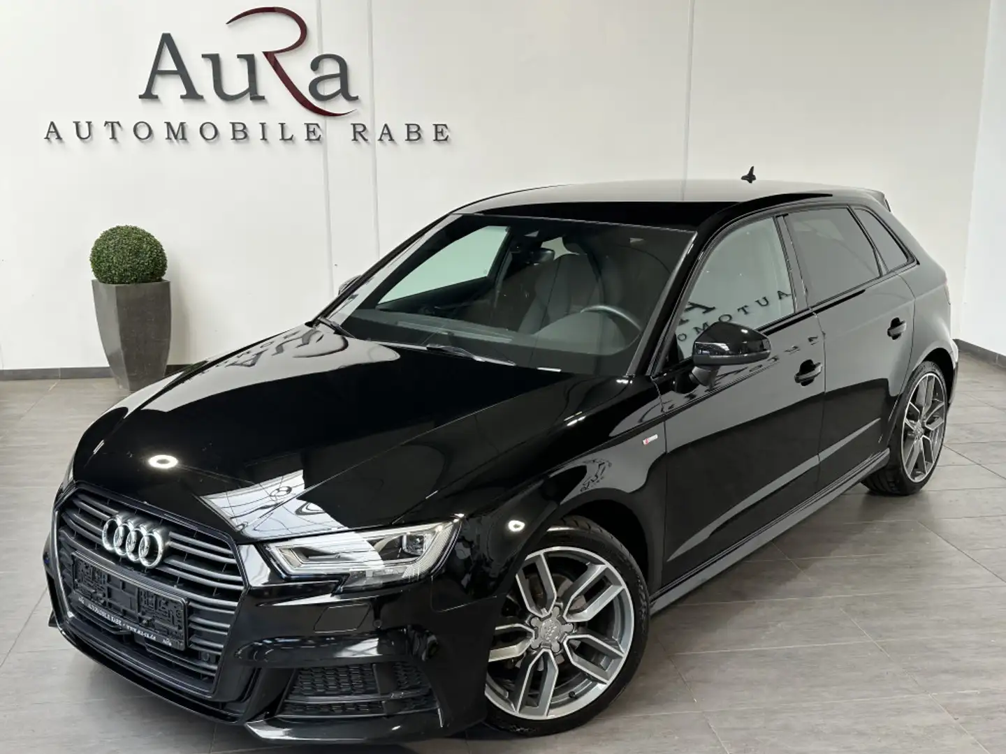 Audi A3 SpB 35 TFSI S-Line Black NAV+LED+AHK+DIGDISPLAY Black - 2