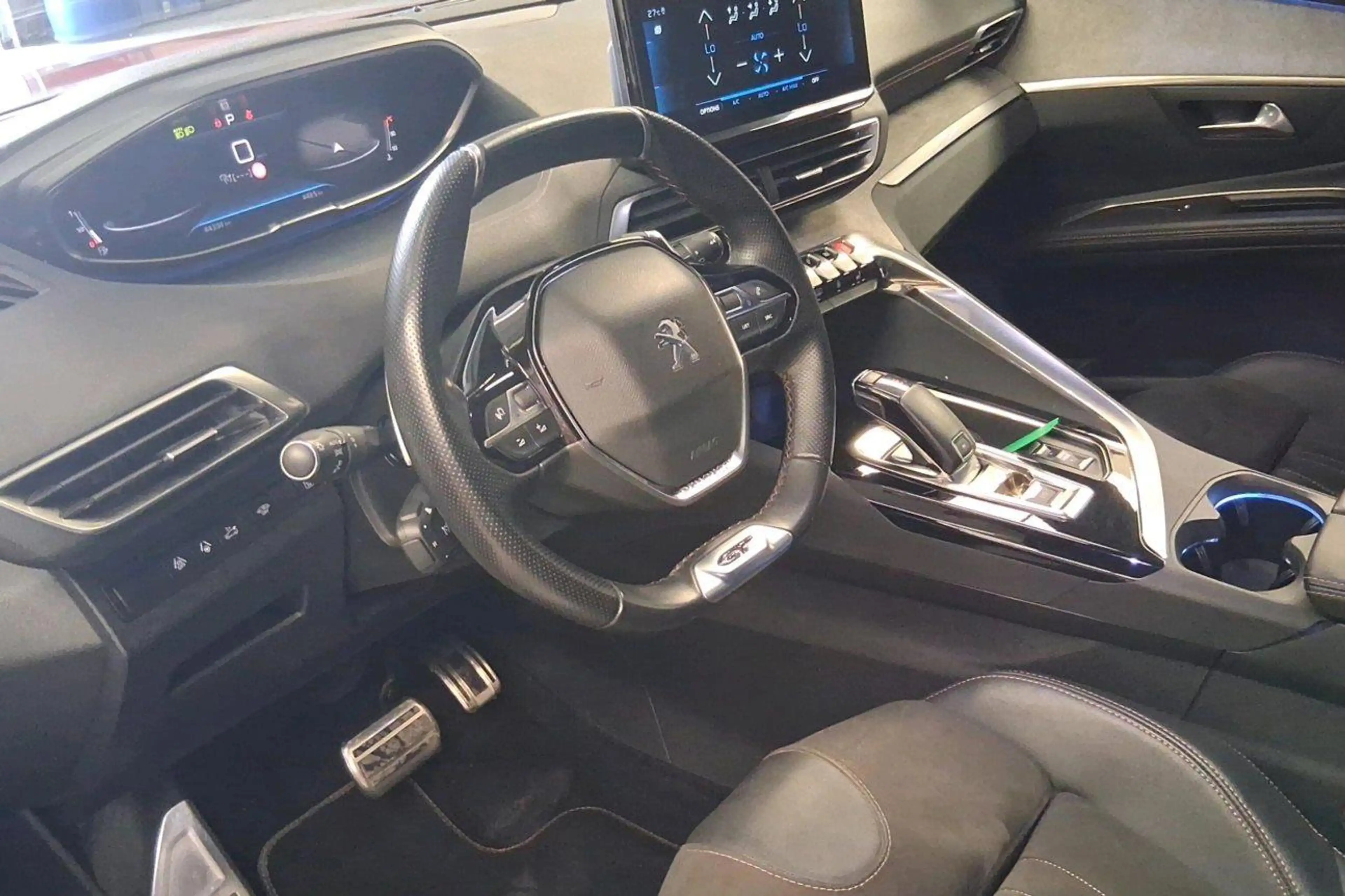 Peugeot 5008 II GT — photo 9