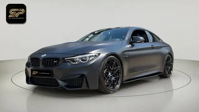 BMW M4 Standard