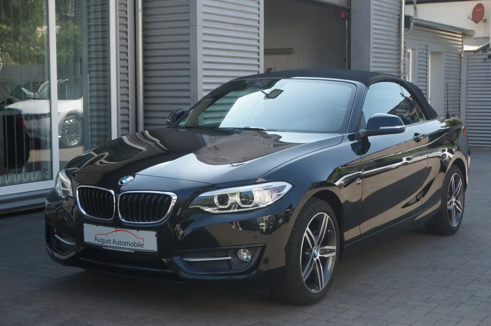 BMW 218 i Cabrio Sport Line Navi Leder PDC vo+hi Xeno Zwart - 2