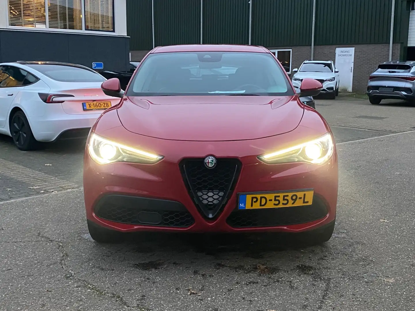 Alfa Romeo Stelvio 2.0 T AWD Super VAN 31.900 VOOR 27.877 EINDEJAARSV Rood - 2