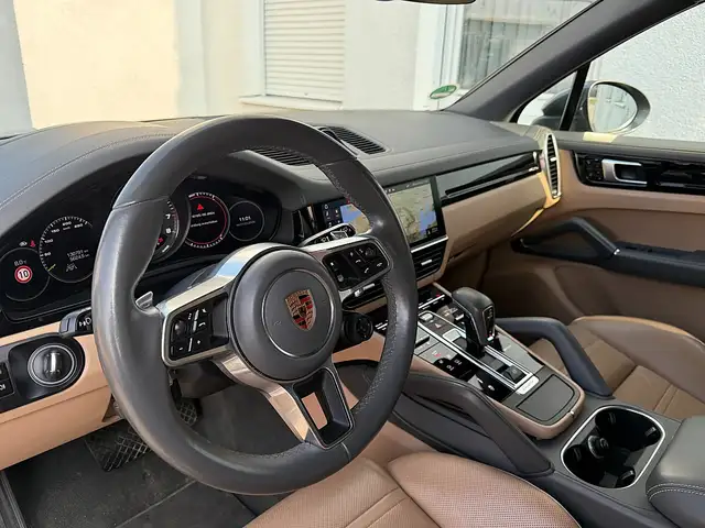 Porsche Cayenne III Aut. E-Hybrid Ansicht 9