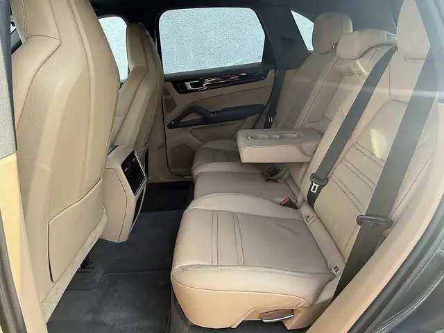 Porsche Cayenne III Aut. E-Hybrid Ansicht 14