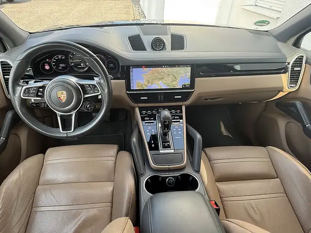 Porsche Cayenne III Aut. E-Hybrid Ansicht 11