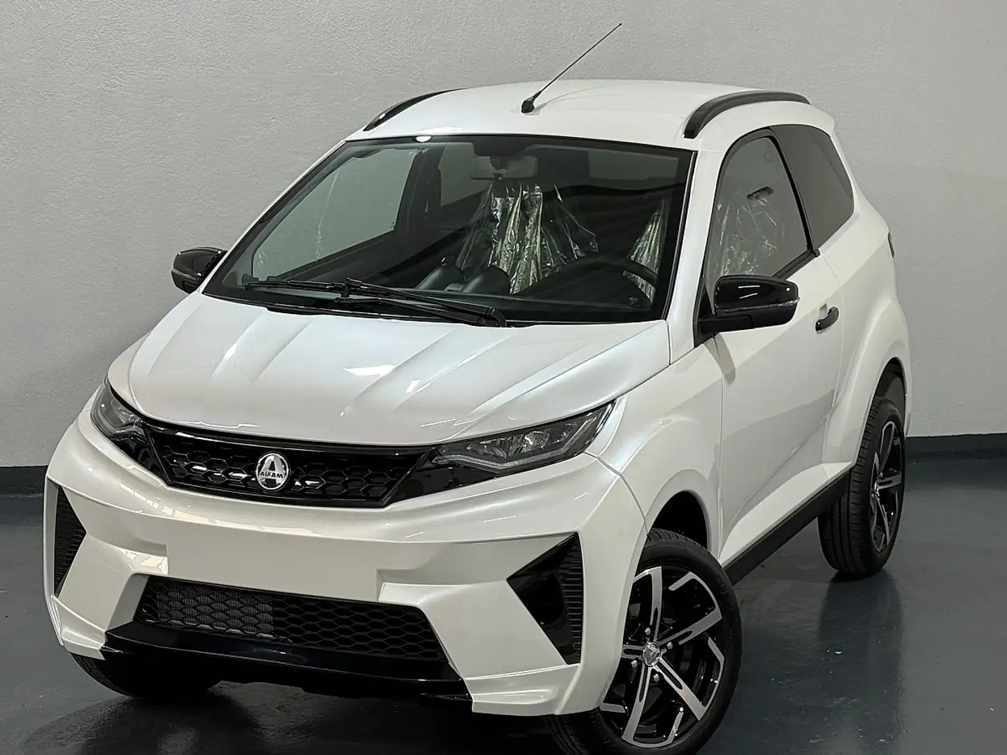 Aixam Crossover *NEUWAGEN* *FINANZIERUNG OHNE ANZAHLUNG MÖGLICH... Weiß - 2