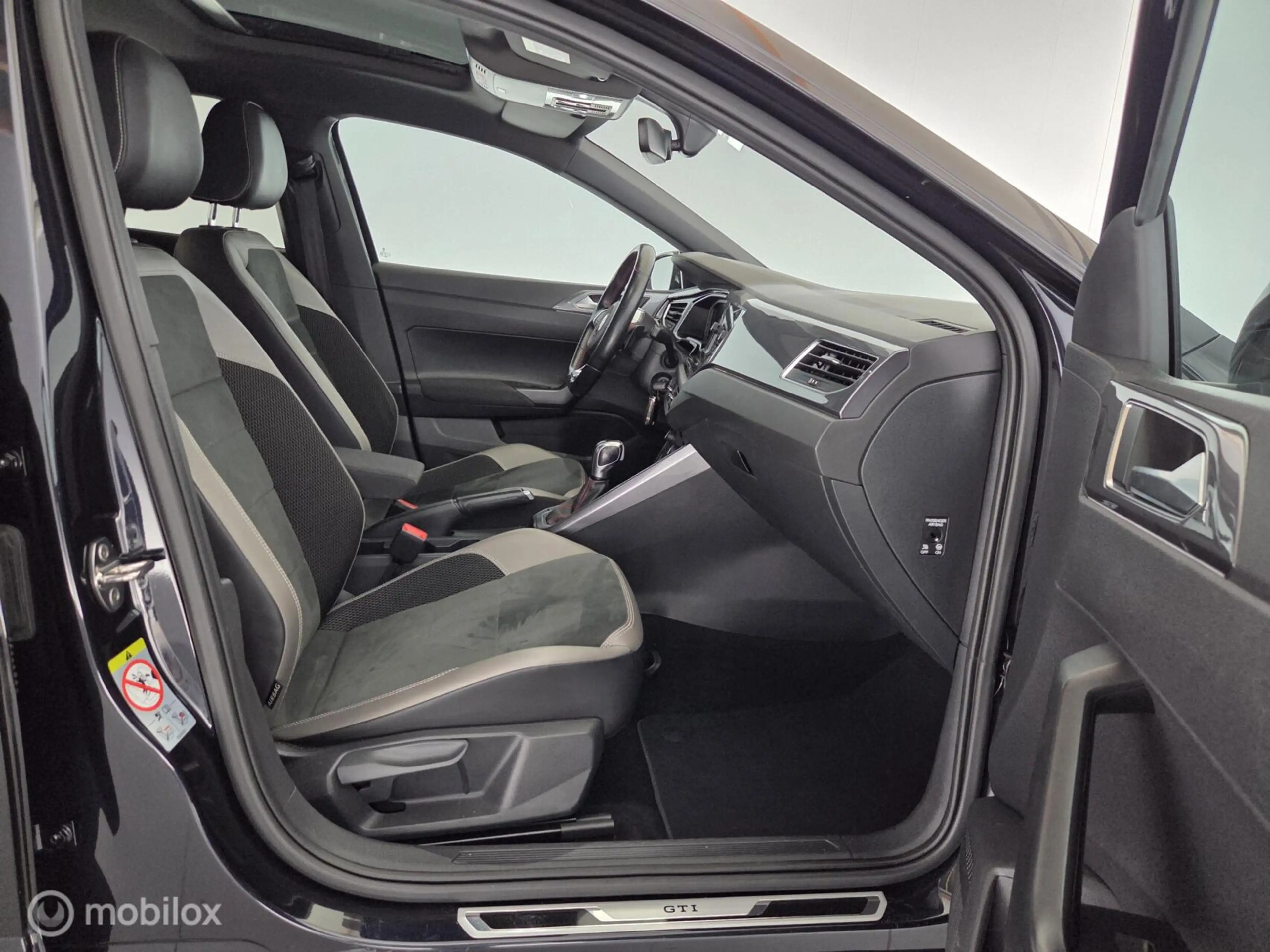 Volkswagen Polo GTI 2.0 TSI — photo 6