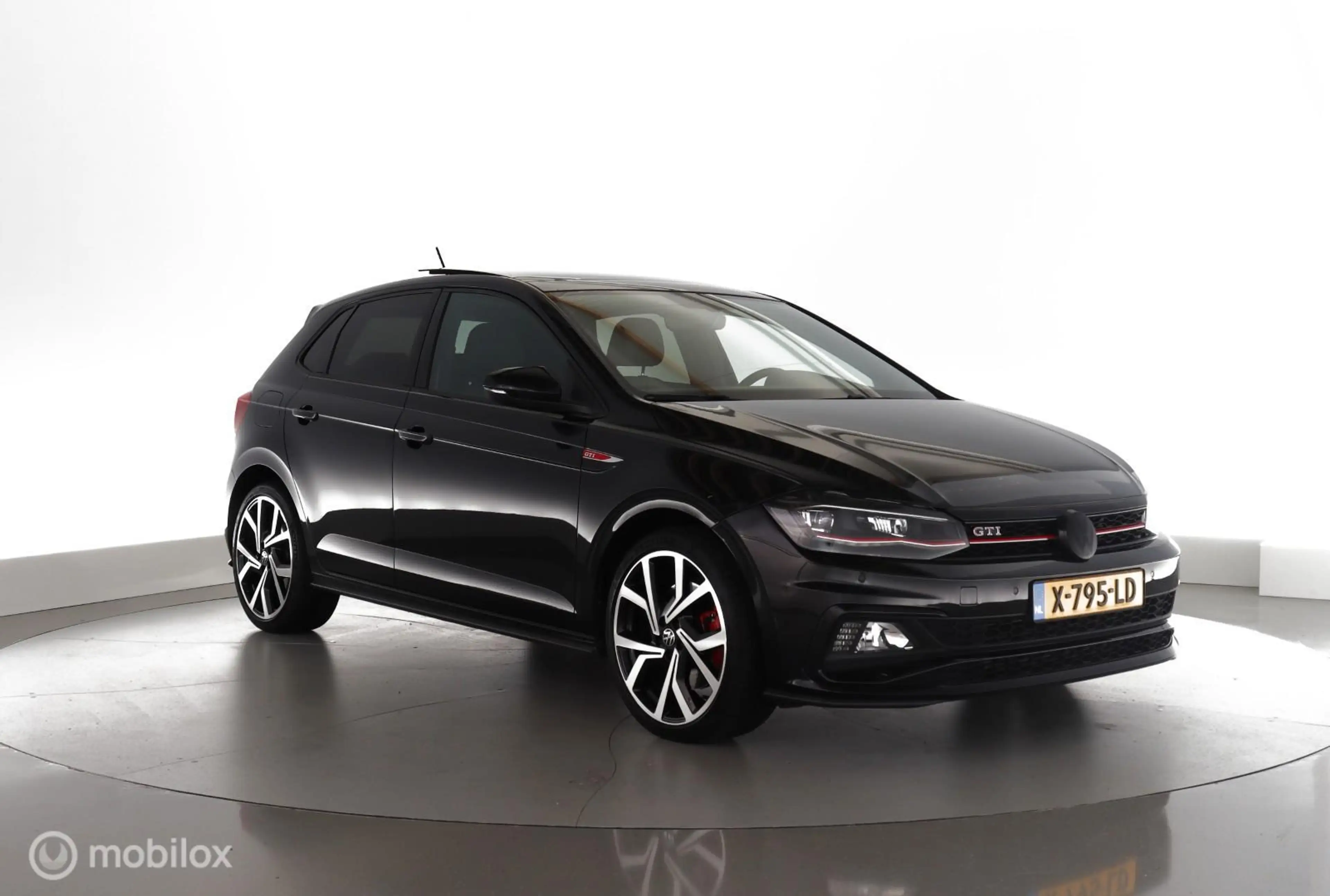 Volkswagen Polo GTI 2.0 TSI — photo 2