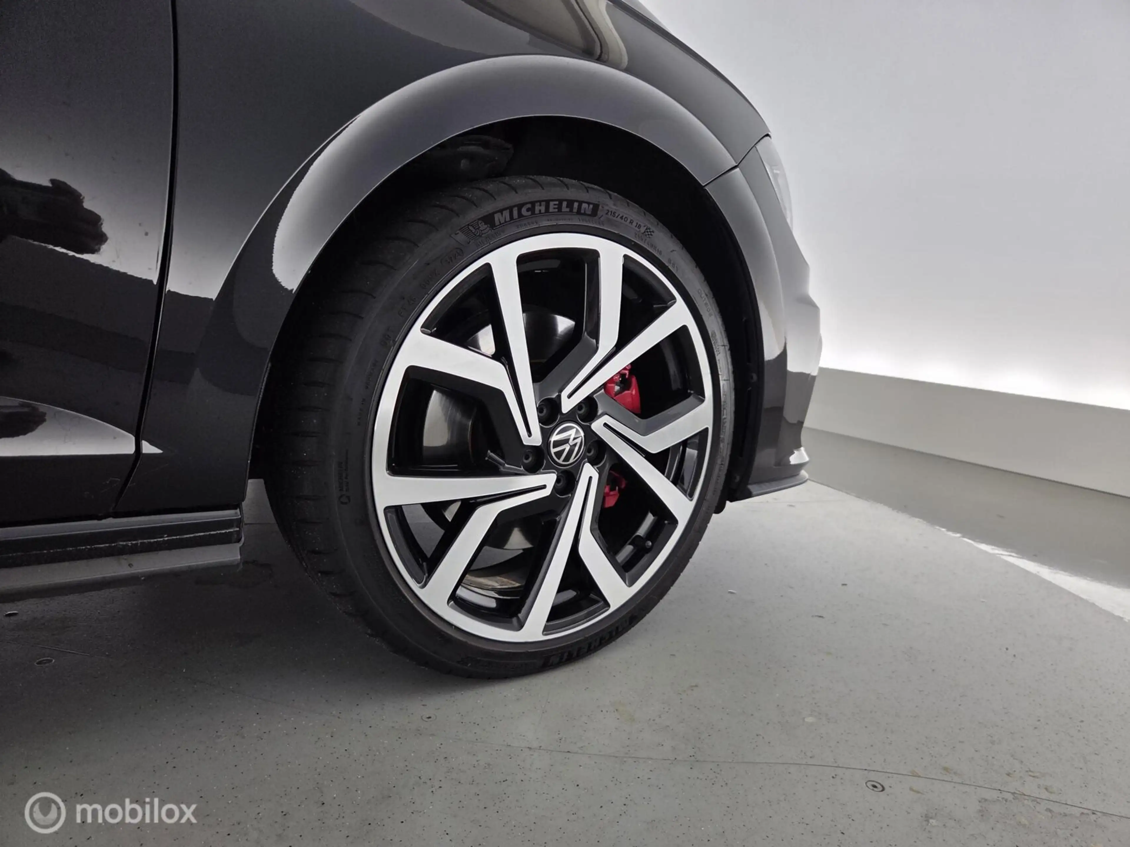 Volkswagen Polo GTI 2.0 TSI — photo 17