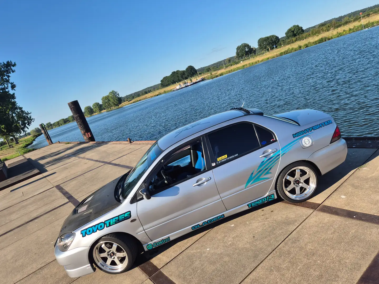Mitsubishi Lancer Lancer 1.6 Comfort Grau - 2