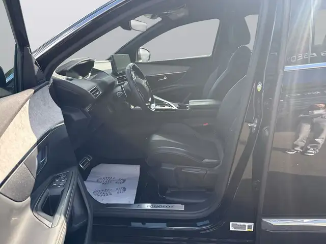 Peugeot 5008 view 13