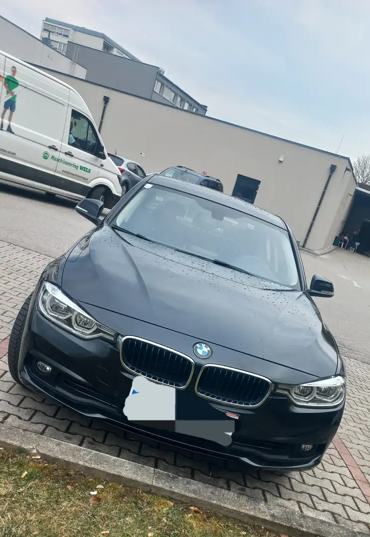 BMW 318 318d GT Aut. M Sport Schwarz - 2