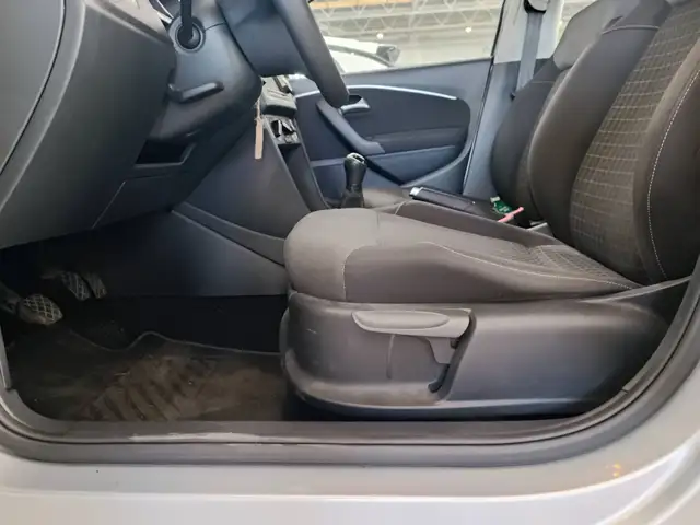 Volkswagen Polo view 15