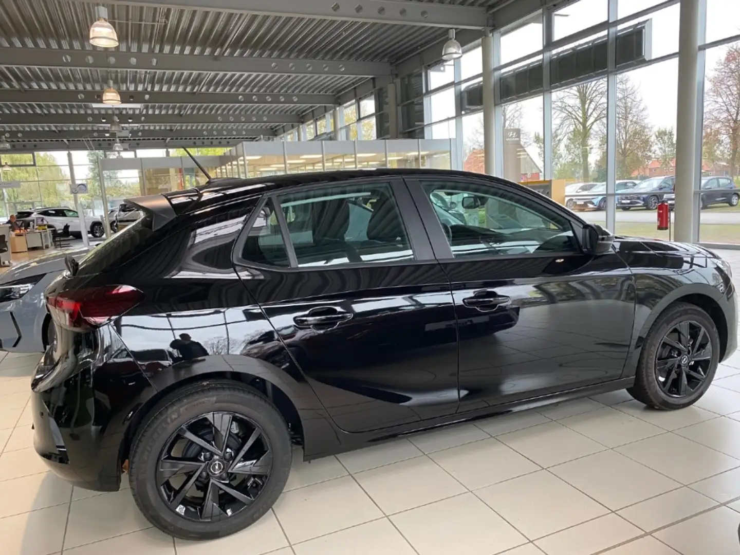 Opel Corsa F Edition 1.2 EU6e Klimaanlage DAB+ Smartphone-Int Schwarz - 1