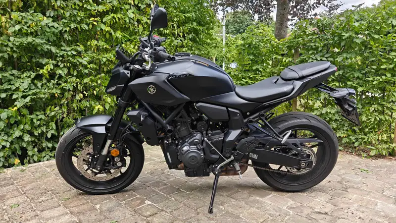 Yamaha MT-07 - foto 2