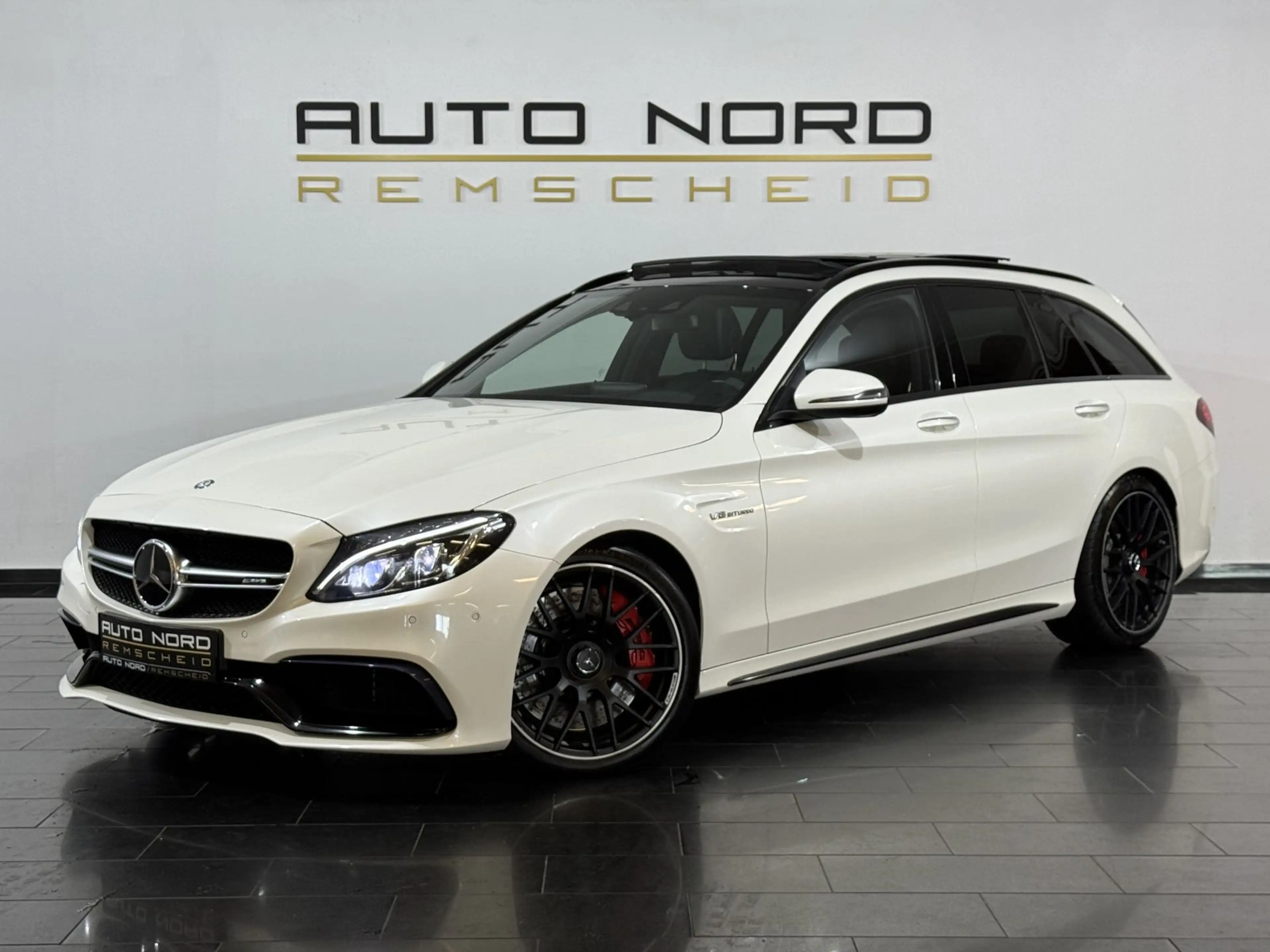 Mercedes-Benz C 63 AMG s T *Pano*Designo*S-AGA*H-UP*Memory*Cam
