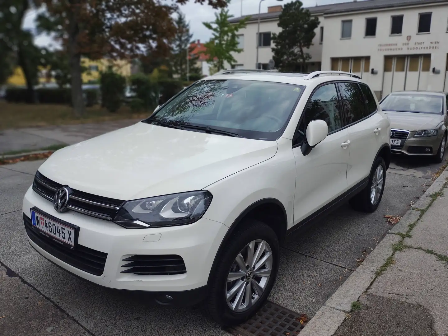 Volkswagen Touareg Touareg Sky V6 TDI BMT 4Motion Aut. Sky Weiß - 2