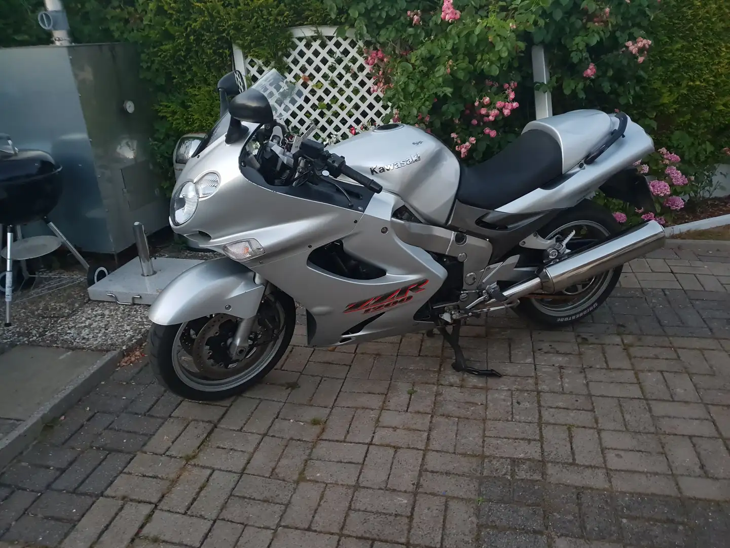 Kawasaki ZZR 1200 Argent - 2