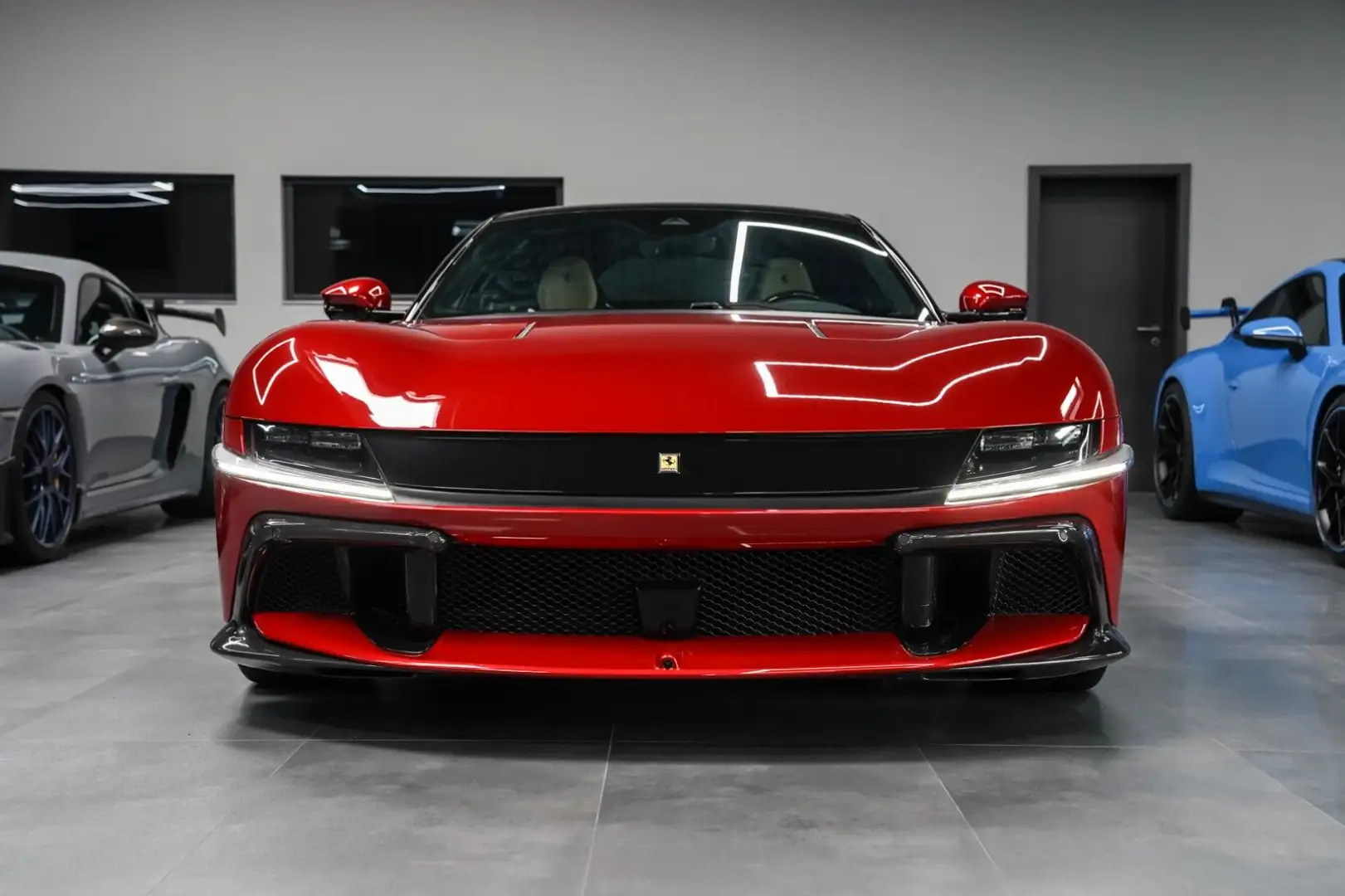 Ferrari 12Cilindri Coupe RACING-PANO-LIFT-CARBON*Crema* Червоний - 2