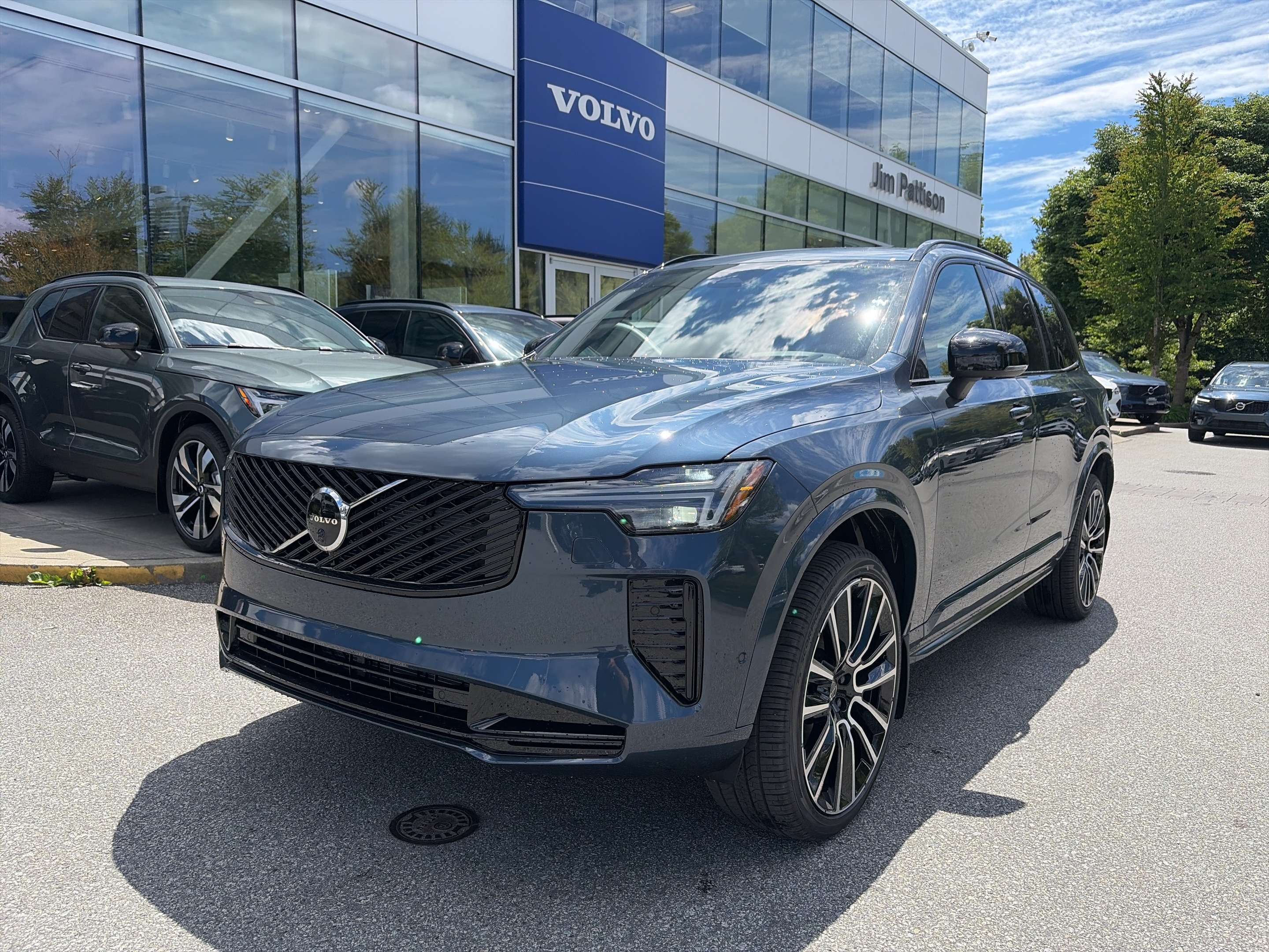 Blue 2026 Volvo XC90 SUV / Crossover  Automatic