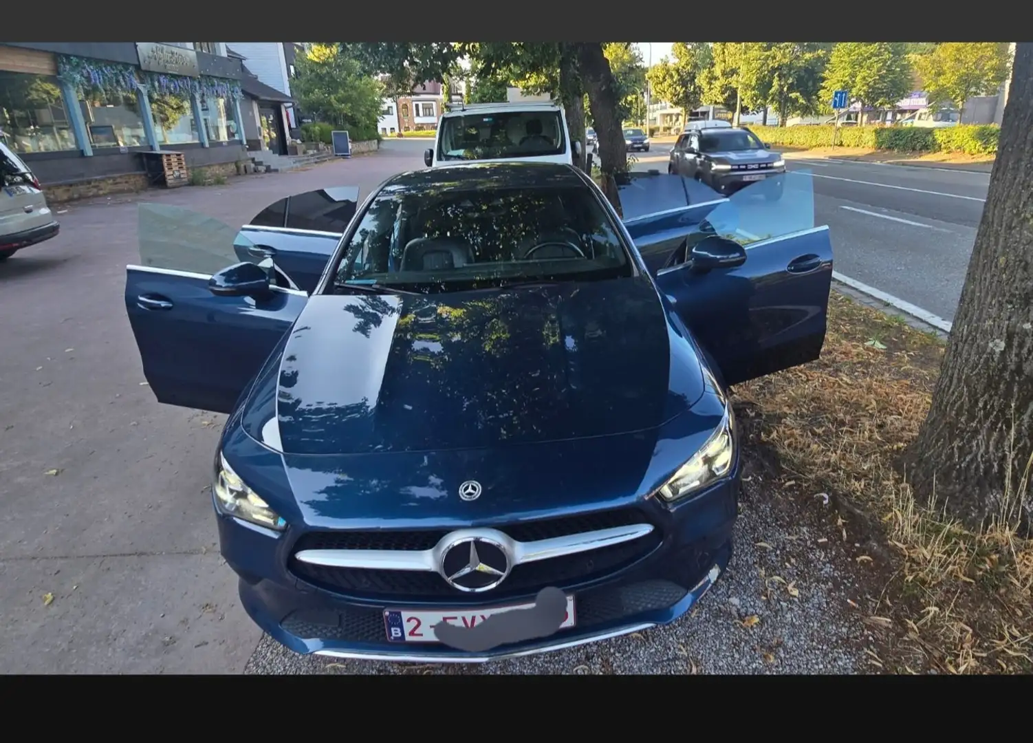 Mercedes-Benz 180 CLA 180 Bleu - 1