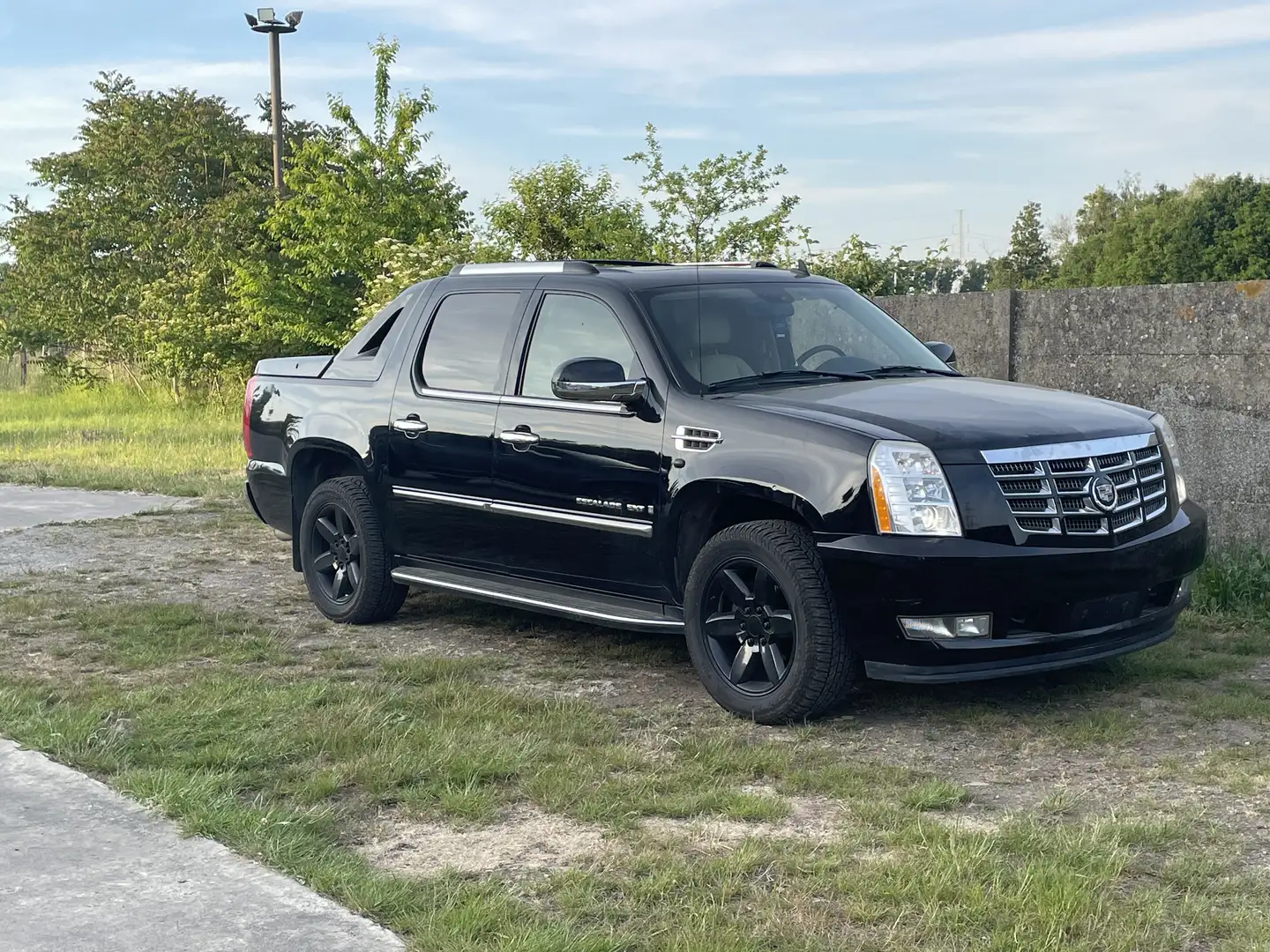 Cadillac Escalade 6.2i V8 Sport Luxury - 1