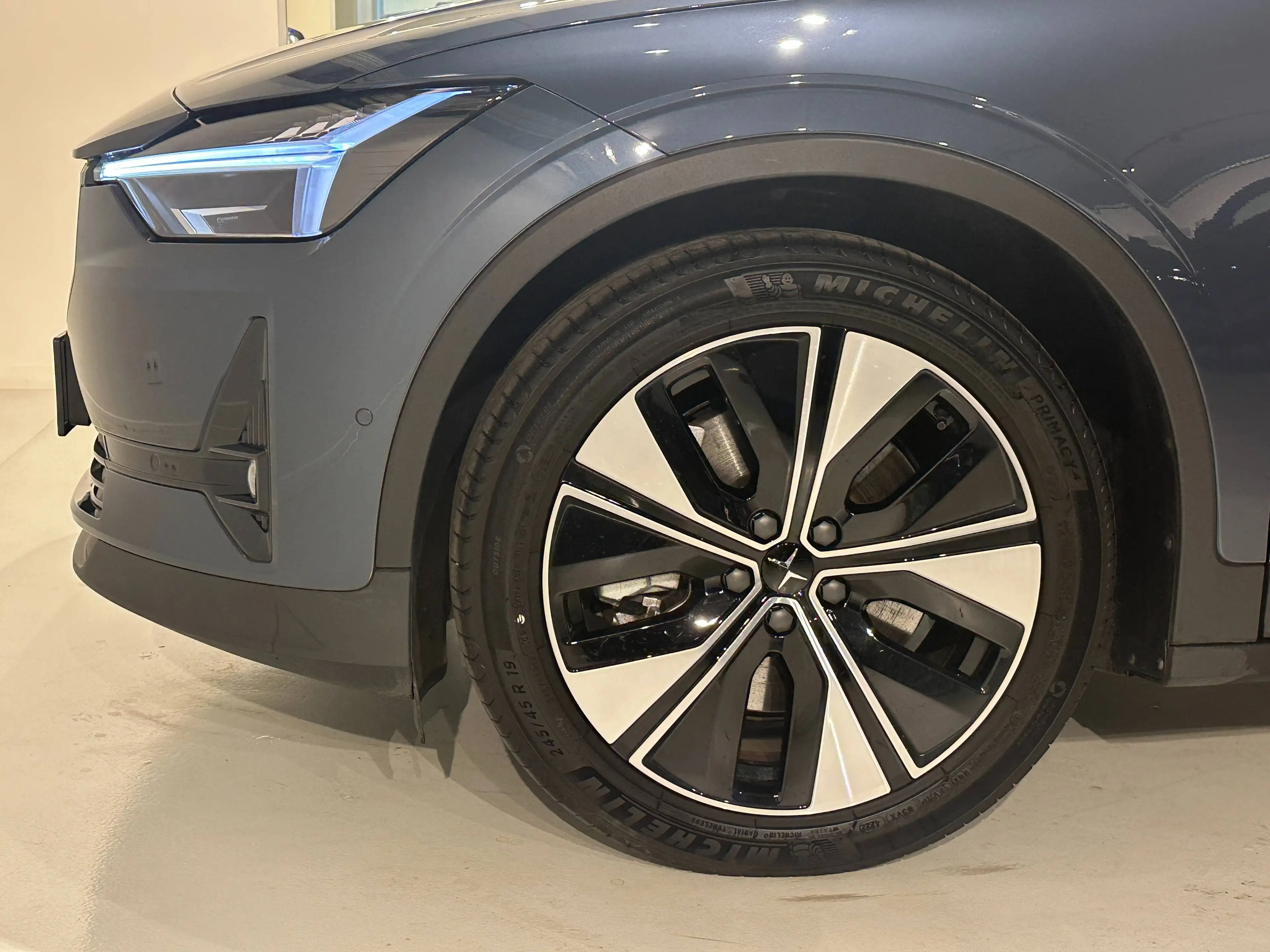 Polestar 2 Polestar 2 LONG RANGE + PILOT + PLUS PACK + ZETELVENTILATIE — photo 3