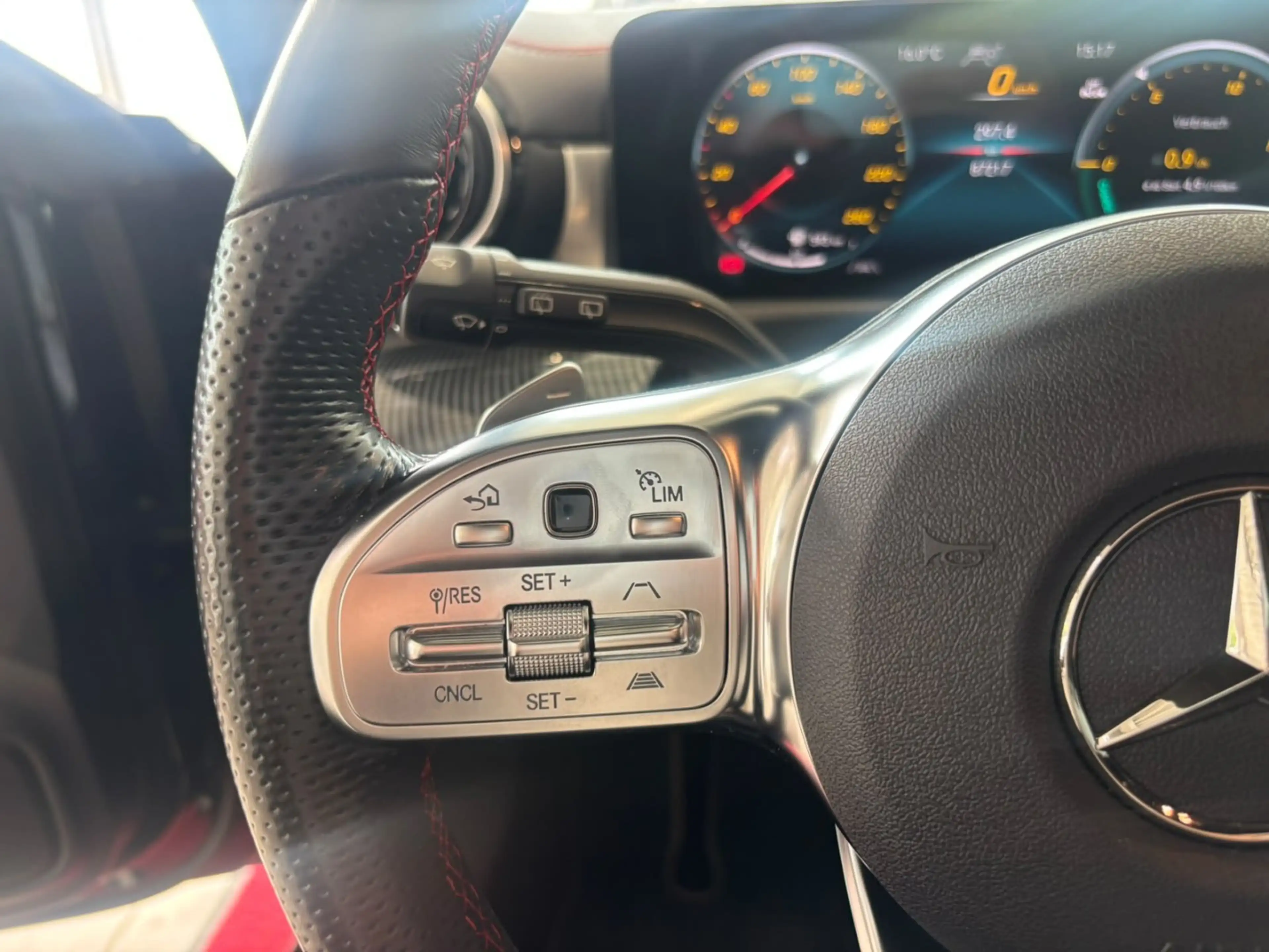 Mercedes-Benz CLA 200 d AMG-Line 4MATIC DCT Shooting Brake — photo 16