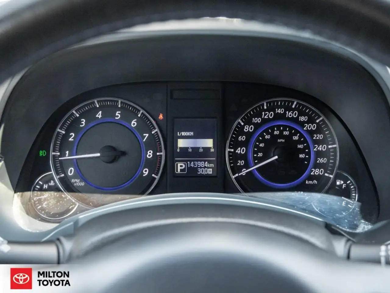 Infiniti QX70 снимка Infiniti QX70