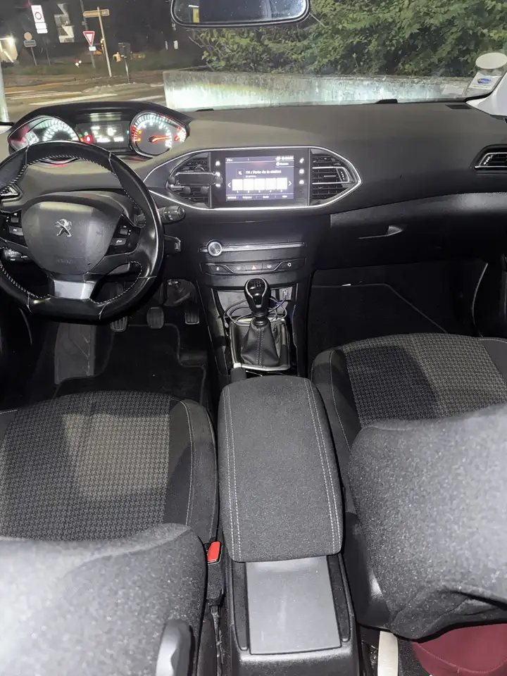 Peugeot 308 308 — photo 2