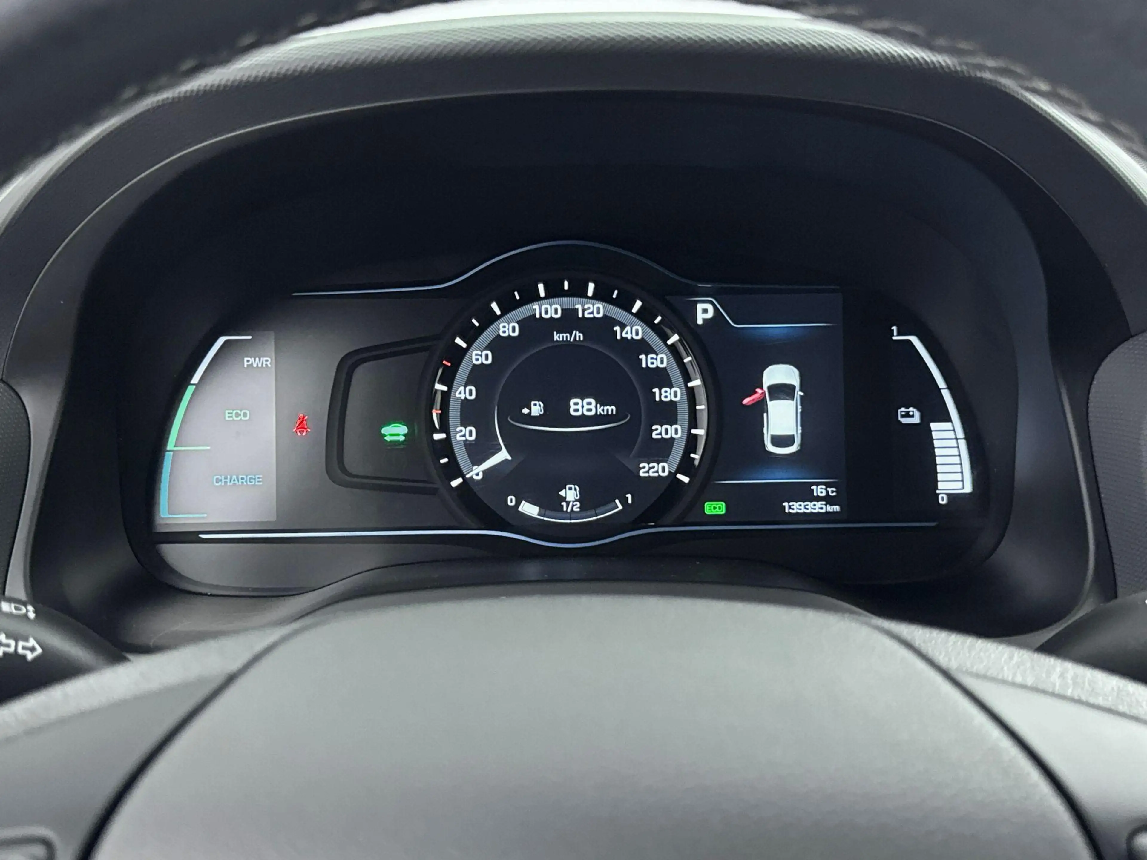 Hyundai IONIQ 1.6 GDi Comfort HEV | trekhaak | Navigatie & carpl — photo 9
