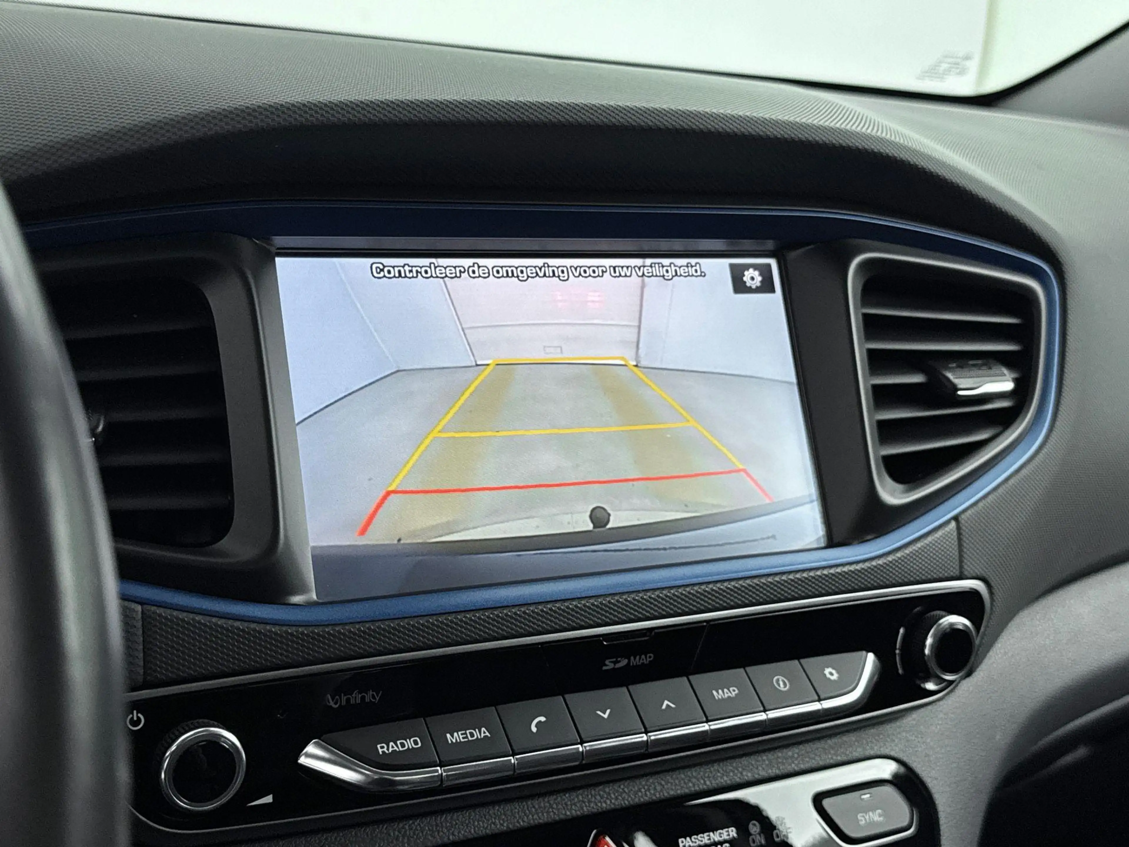 Hyundai IONIQ 1.6 GDi Comfort HEV | trekhaak | Navigatie & carpl — photo 12