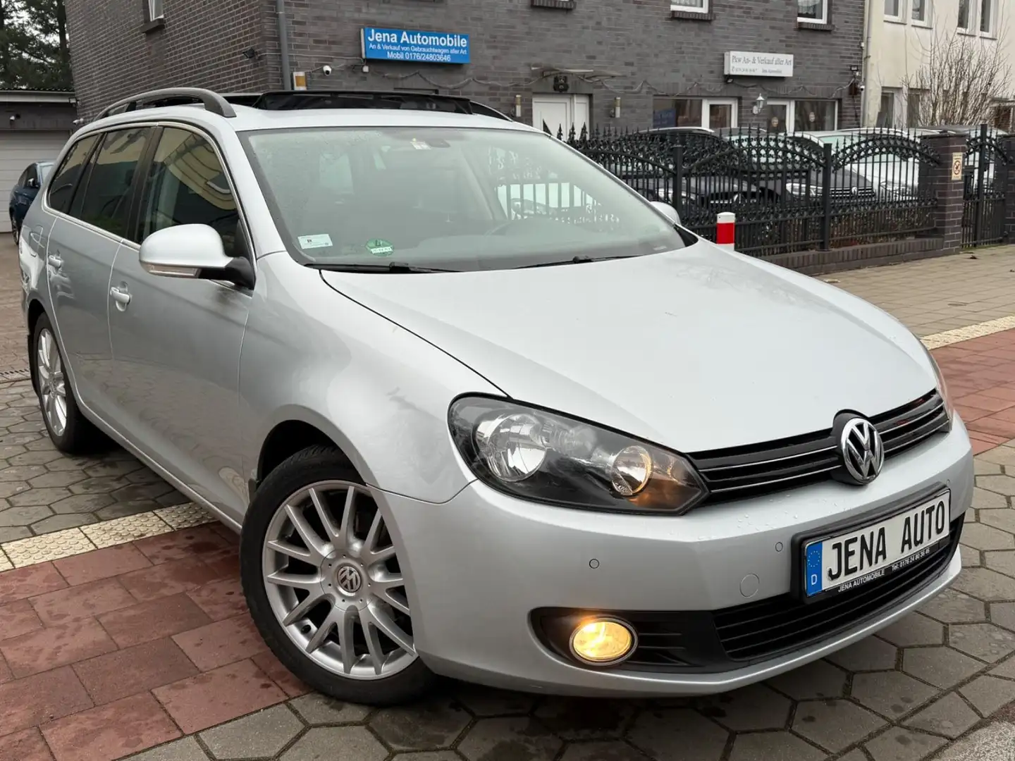 Volkswagen Golf VI Variant Comfortline 2.Hand Ori. 35 tkm Silber - 1
