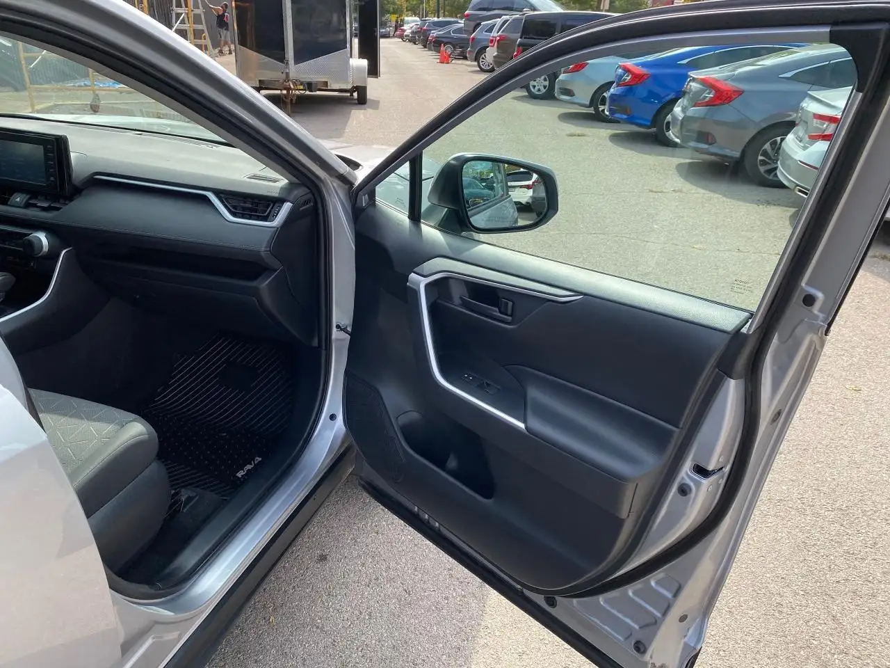 Toyota RAV 4 снимка Toyota RAV 4