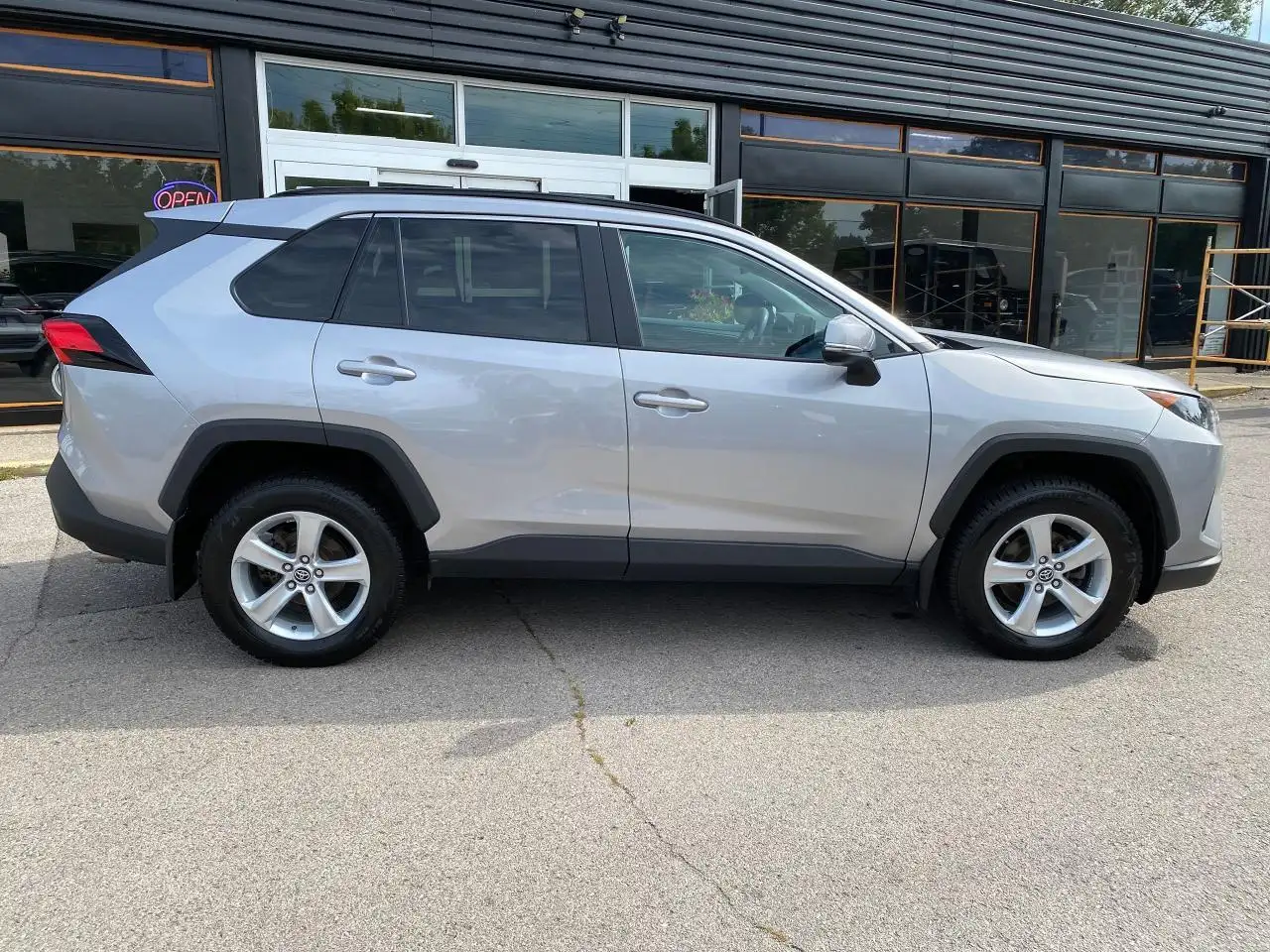 Toyota RAV 4 снимка Toyota RAV 4