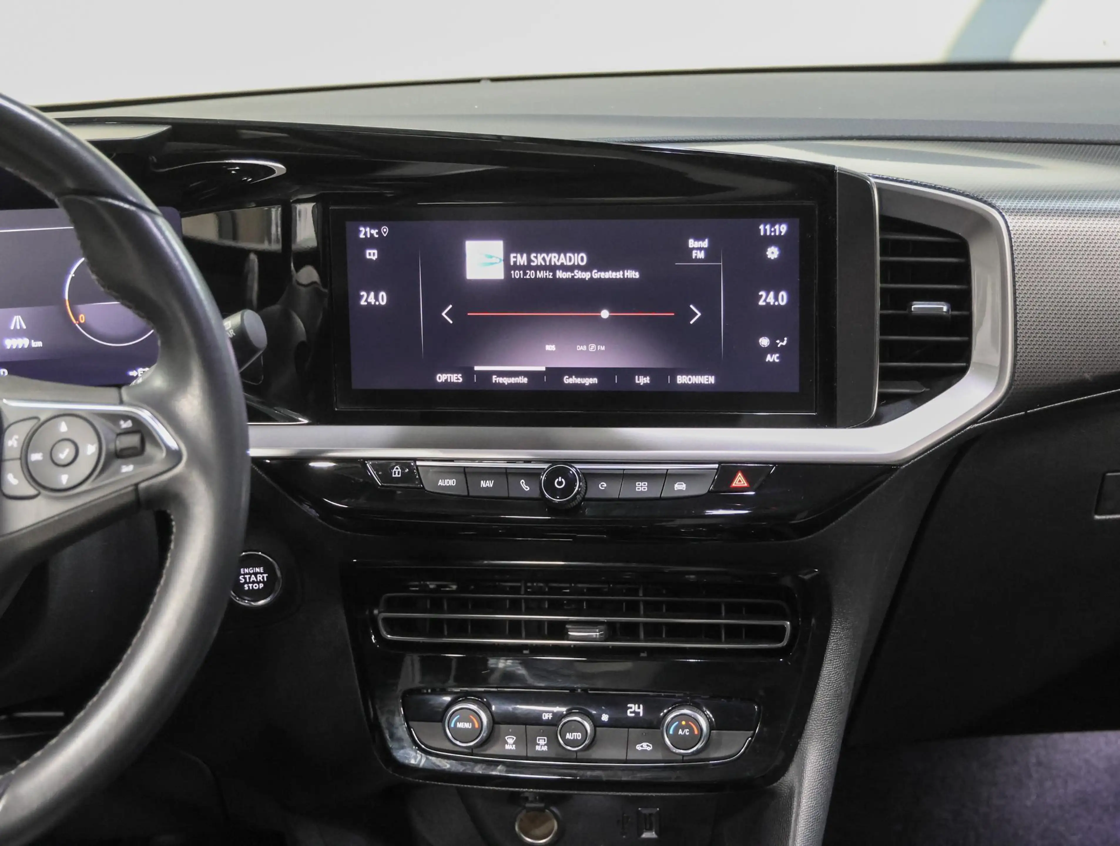 Opel Mokka-E Elegance 50kWh | Accu 96 % | 1ste eigenaar | Camer — photo 14