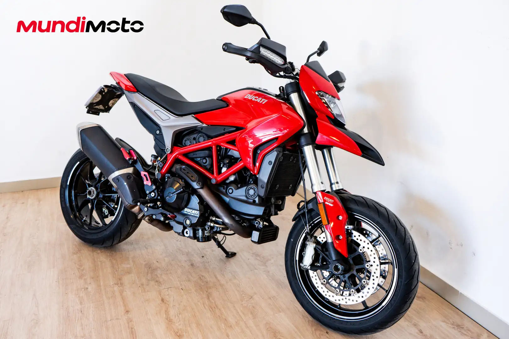 Ducati Hypermotard 939 - 2