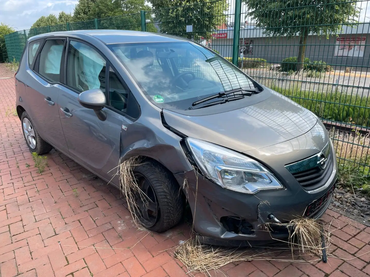 Opel Meriva B Edition Brun - 1