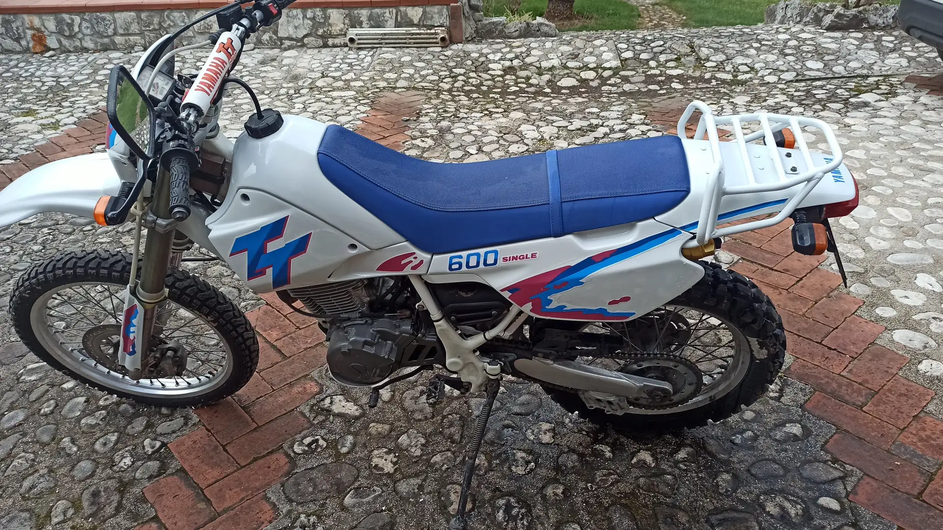 Yamaha TT 600 Azul - 1