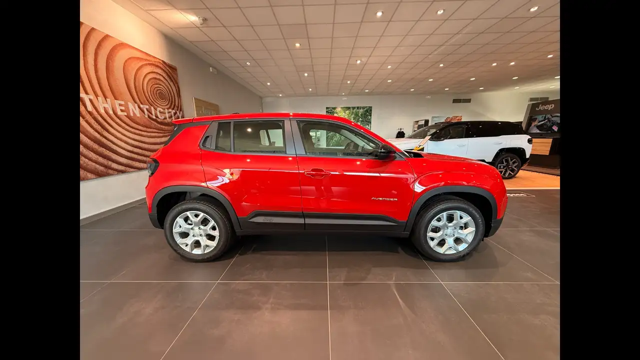 Jeep Avenger E-Hybrid Avenger Altitude 1.2 110cv Dct Mhev 2