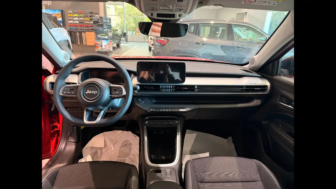 Jeep Avenger E-Hybrid Avenger Altitude 1.2 110cv Dct Mhev 10