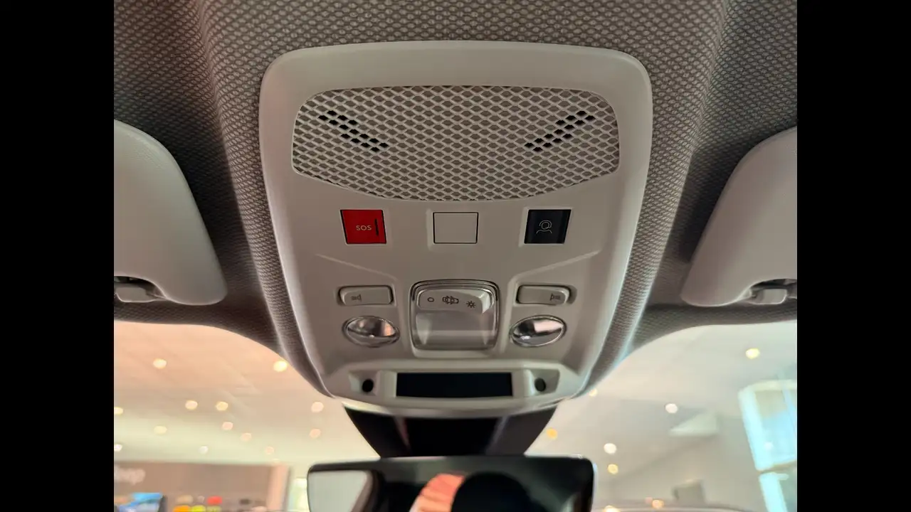 Jeep Avenger E-Hybrid Avenger Altitude 1.2 110cv Dct Mhev 15