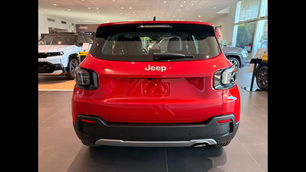 Jeep Avenger E-Hybrid Avenger Altitude 1.2 110cv Dct Mhev 8