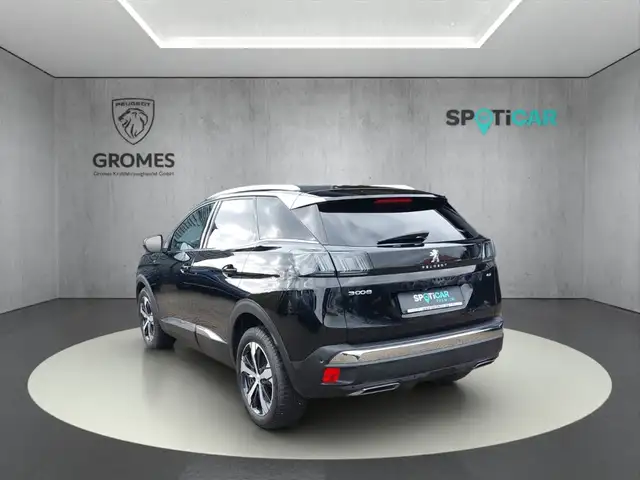 Peugeot 3008 view 5