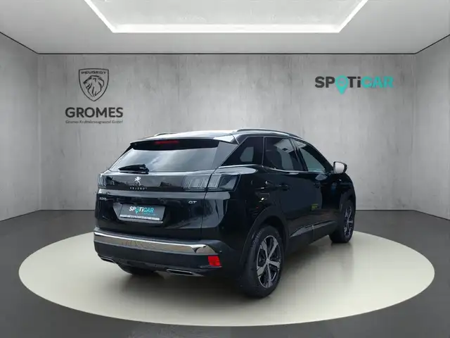 Peugeot 3008 view 3