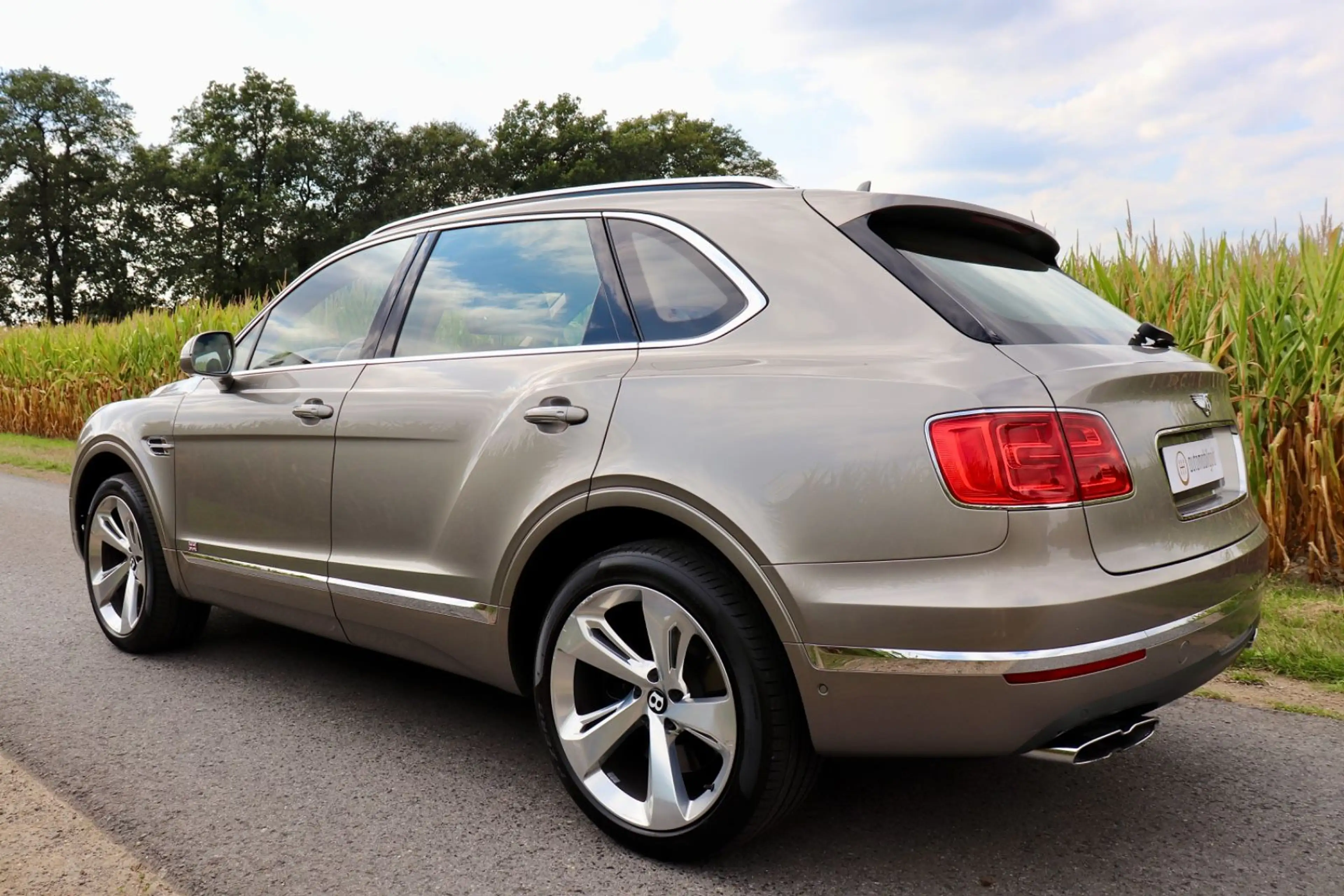 Bentley Bentayga V8 Diesel, 1. Hand, Mulliner, Naim, TOP — photo 5