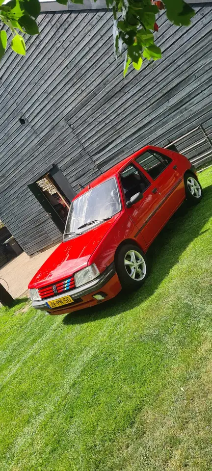 Peugeot 205 1.8 Dturbo, foto 3